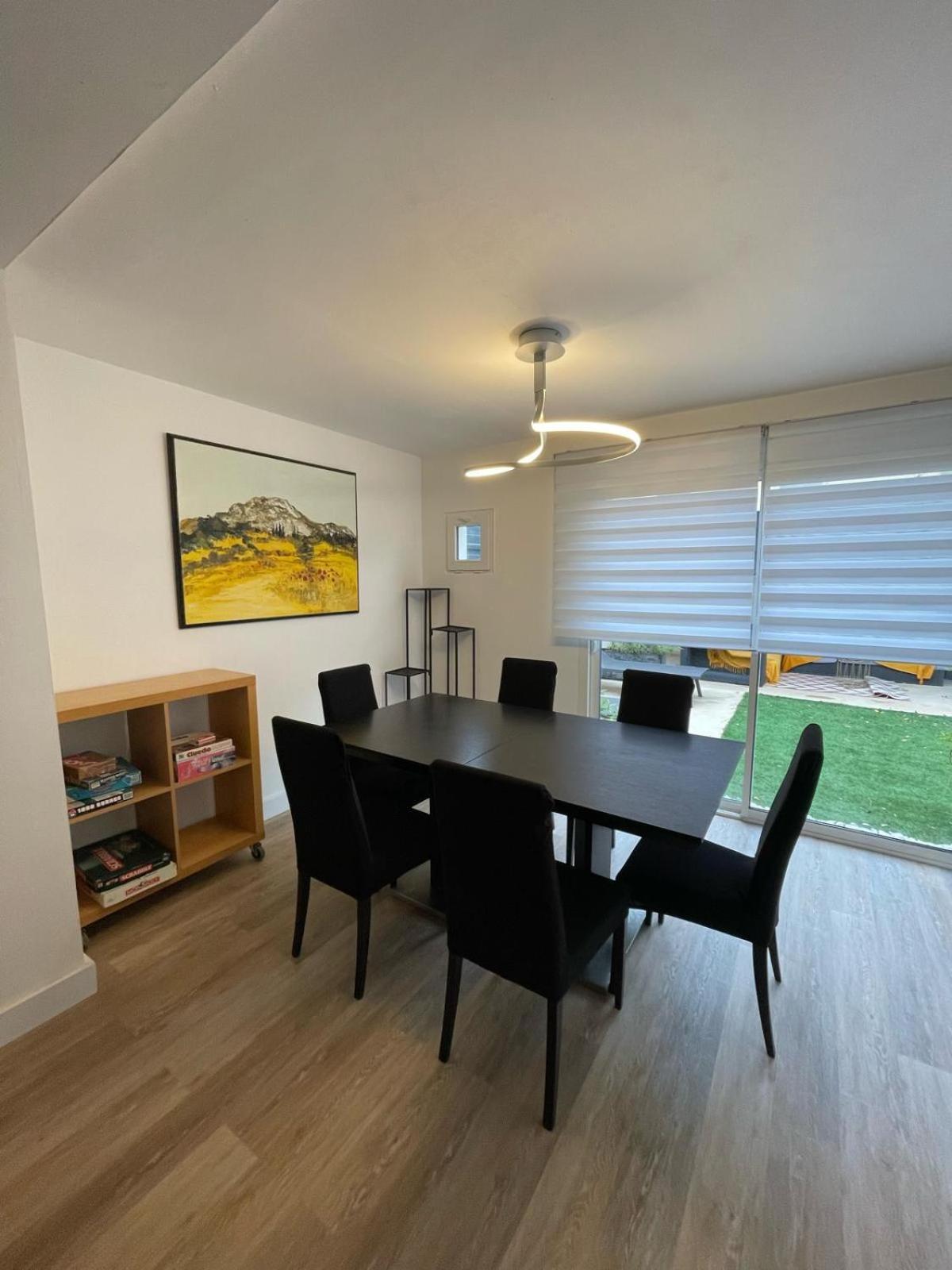 Maison Entiere Redessan 외부 사진